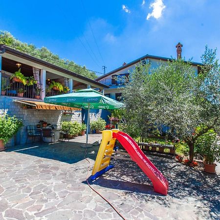 Amazing Apartment In Secovlje With Kitchen Exterior foto
